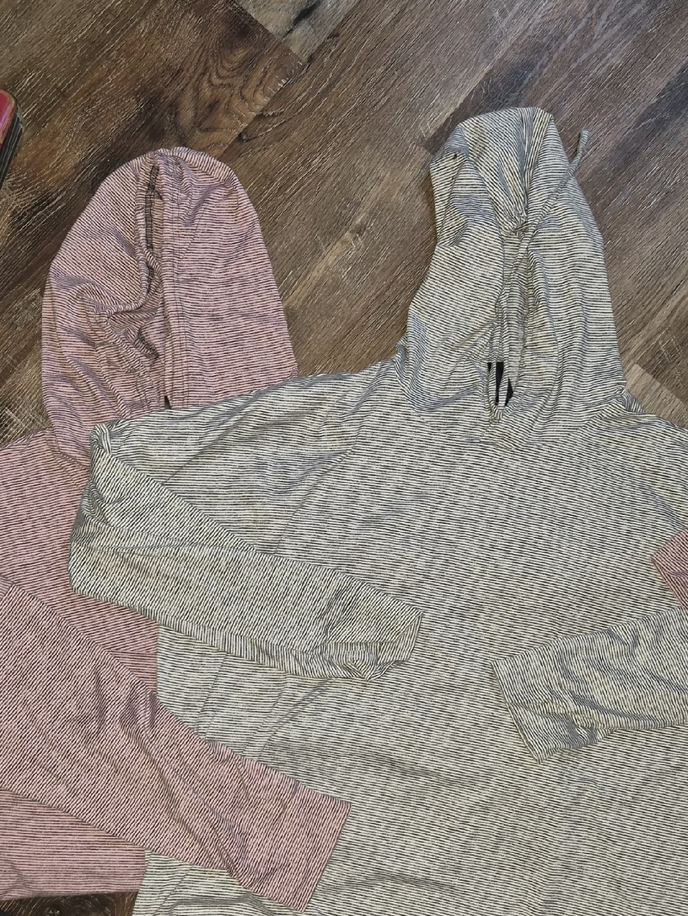 💚Set Of 2- Striped Hooded Pullovers